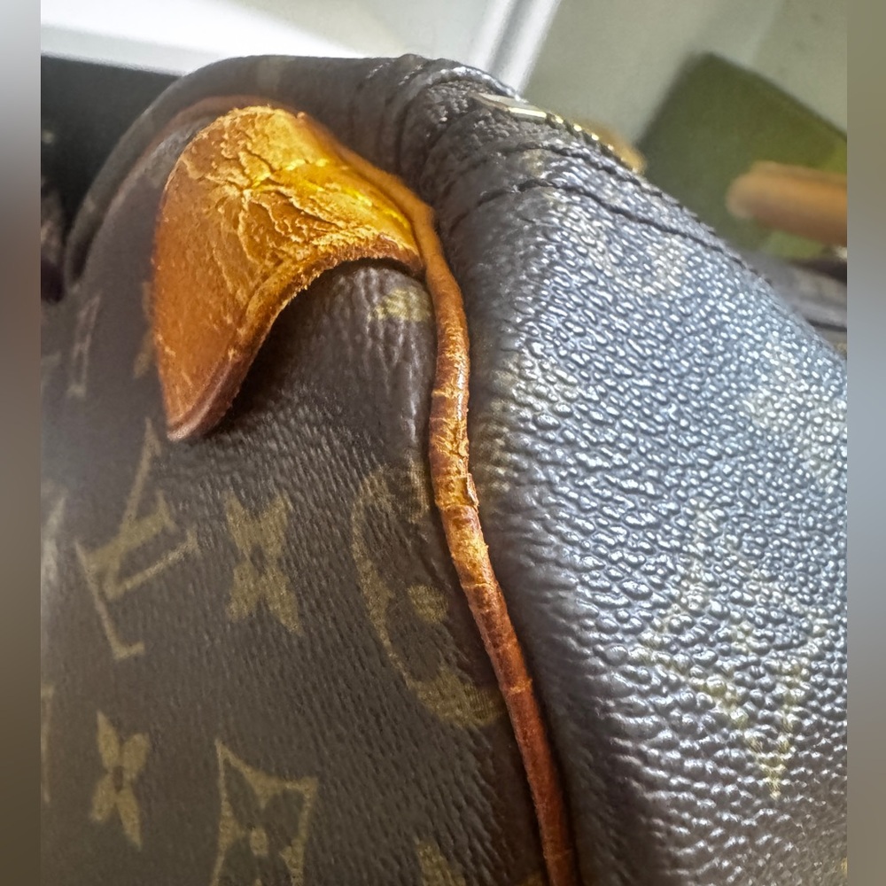 Louis Vuitton Keepall Duffle Bag 50 Monogram - Picture 9 of 14